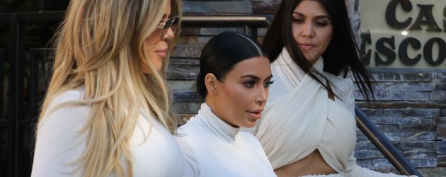 Khloe Kardashian, Kim Kardashian und Kourtney Kardashian Khloe Kardashian, Kim Kardashian und Kourtney Kardashian