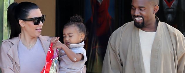 Kim Kardashian, Kanye West und North West Kim Kardashian, Kanye West und North West