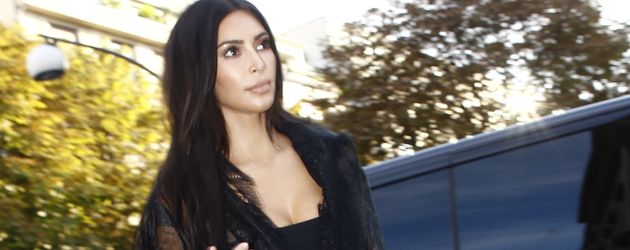 Kim Kardashian unterwegs in Paris Kim Kardashian unterwegs in Paris