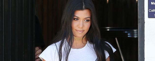 Kourtney Kardashian beim Verlassen des "Keeping up with the Kardashians"-Sets Kourtney Kardashian beim Verlassen des "Keeping up with the Kardashians"-Sets