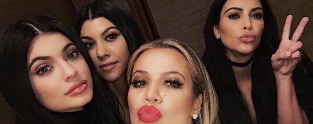 Kylie Jenner mit Kourtney, Khloe und Kim Kardashian Kylie Jenner mit Kourtney, Khloe und Kim Kardashian