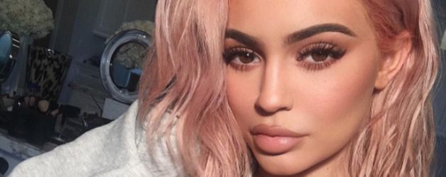 Kylie Jenner mit neuer Haarfarbe Kylie Jenner mit neuer Haarfarbe