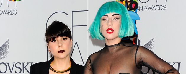 Lady GaGa mit ihrer Schwester Natali Germanotta Lady GaGa mit ihrer Schwester Natali Germanotta