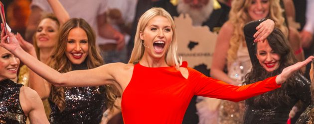 Lena Gercke als Moderatorin von "Deutschland tanzt" Lena Gercke als Moderatorin von "Deutschland tanzt"