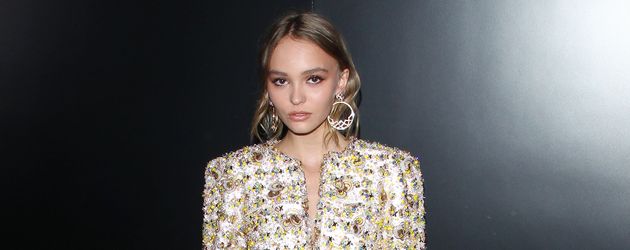Lily-Rose Depp bei einem Chanel Parfum Launch in Los Angeles Lily-Rose Depp bei einem Chanel Parfum Launch in Los Angeles