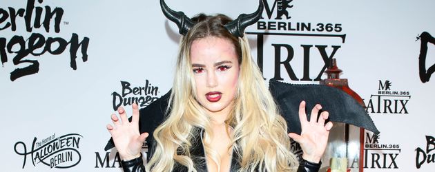 Liz Kaeber bei der "Halloween Party by Natascha Ochsenknecht" im Berlin Dungeon 2016 Liz Kaeber bei der "Halloween Party by Natascha Ochsenknecht" im Berlin Dungeon 2016