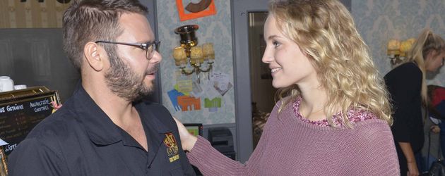 Luise von Finckh und Thomas Drechsel bei GZSZ-Dreharbeiten Luise von Finckh und Thomas Drechsel bei GZSZ-Dreharbeiten