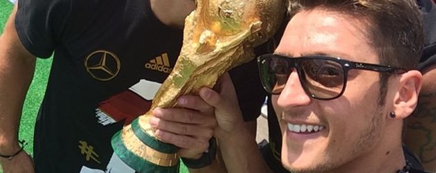 Lukas Podolski, Jérôme Boateng und Mesut Özil Lukas Podolski, Jérôme Boateng und Mesut Özil