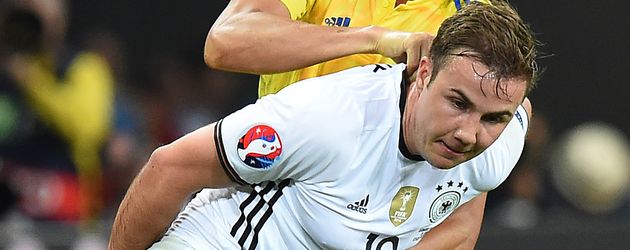 Mario Götze beim ersten EM-Spiel Deutschland gegen Ukraine Mario Götze beim ersten EM-Spiel Deutschland gegen Ukraine