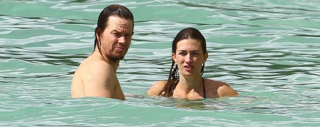 Mark Wahlberg und seine Ehefrau Rhea Durham auf Barbados Mark Wahlberg und seine Ehefrau Rhea Durham auf Barbados