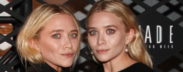 Mary-Kate und Ashley Olsen auf einem Fashion-Event in NY Mary-Kate und Ashley Olsen auf einem Fashion-Event in NY