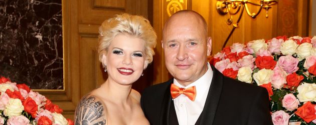Melanie Müller und Mike Blümer beim SemperOpernball 2016 in Dresden Melanie Müller und Mike Blümer beim SemperOpernball 2016 in Dresden