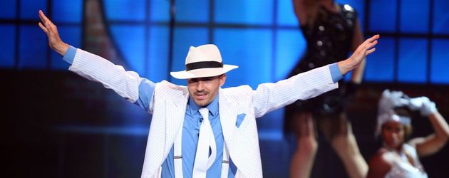 Menderes Bagci beim "Dance Dance Dance"-Solo zu 'Smooth Criminal' von Michael Jackson. Menderes Bagci beim "Dance Dance Dance"-Solo zu 'Smooth Criminal' von Michael Jackson.