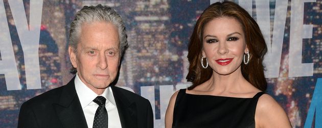 Michael Douglas und Catherine Zeta-Jones bei SNL Michael Douglas und Catherine Zeta-Jones bei SNL