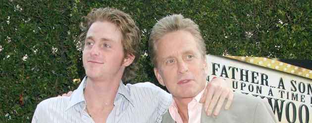 Cameron und sein Vater Michael Douglas Cameron und sein Vater Michael Douglas
