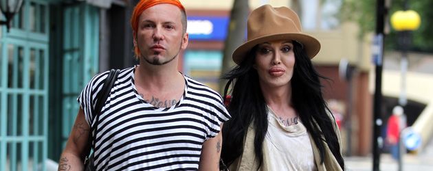 Pete Burns (rechts) mit seinem Ehemann Michael Simpson (links) Pete Burns (rechts) mit seinem Ehemann Michael Simpson (links)