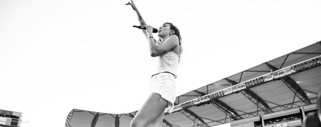 Miley auf der Bühne bei KIIS FM's 2017 Wango Tango Miley auf der Bühne bei KIIS FM's 2017 Wango Tango