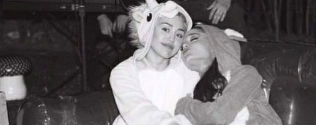 Miley Cyrus und Ariana Grande Miley Cyrus und Ariana Grande
