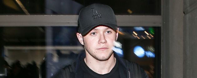 Niall Horan in Los Angeles am Flughafen Niall Horan in Los Angeles am Flughafen