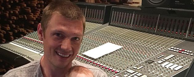 Nick Carter mit Söhnchen Odin Nick Carter mit Söhnchen Odin