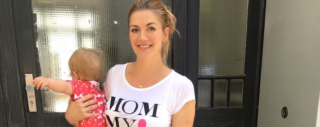 Nina Bott mit Tochter Luna Nina Bott mit Tochter Luna