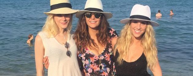 Nina Dobrev Nina Dobrev
