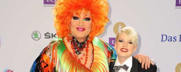 Olivia Jones und Melanie Müller beim Echo 2015 Olivia Jones und Melanie Müller beim Echo 2015