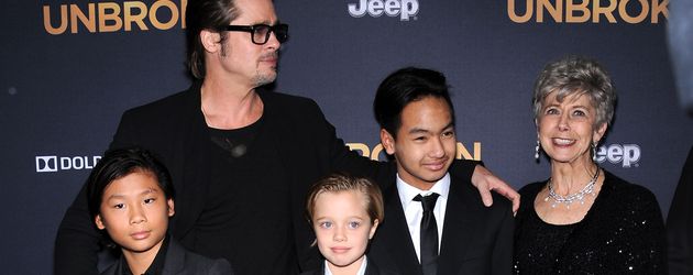 Pax, Brad, Shiloh, Maddox und Jane Pitt Pax, Brad, Shiloh, Maddox und Jane Pitt