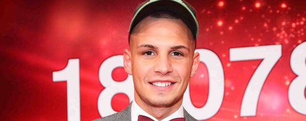 Pietro Lombardi 2016 bei der "Ein Herz für Kinder"-Gala in Berlin Pietro Lombardi 2016 bei der "Ein Herz für Kinder"-Gala in Berlin