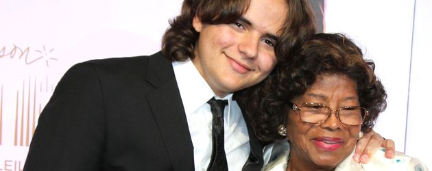 Prince Michael und Katherine Jackson 2013 bei einer Premiere in Las Vegas Prince Michael und Katherine Jackson 2013 bei einer Premiere in Las Vegas