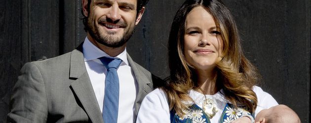 Prinz Carl Philip, Prinzessin Sofia und Prinz Alexander am schwedischen Nationalfeiertag Prinz Carl Philip, Prinzessin Sofia und Prinz Alexander am schwedischen Nationalfeiertag