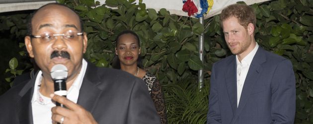 Prinz Harry mit Gaston Browne, Premierminister von Antigua Prinz Harry mit Gaston Browne, Premierminister von Antigua