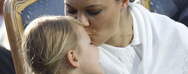 Prinzessin Estelle und Kronprinzessin Victoria bei den Feierlichkeiten zu ihrem 40. Geburtstag Prinzessin Estelle und Kronprinzessin Victoria bei den Feierlichkeiten zu ihrem 40. Geburtstag