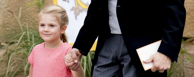 Prinzessin Estelle und Prinz Daniel an der Taufe von Prinz Alexander in Stockholm Prinzessin Estelle und Prinz Daniel an der Taufe von Prinz Alexander in Stockholm