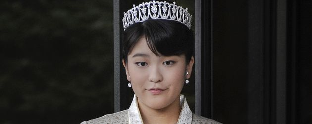 Prinzessin Mako vor dem Palast in Tokyo Prinzessin Mako vor dem Palast in Tokyo