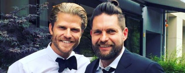 Paul Janke besucht mit einem Freund die Hochzeit von Sila Sahin Paul Janke besucht mit einem Freund die Hochzeit von Sila Sahin