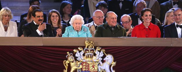Herzogin Kate, Queen Elizabeth II., Prinz Philip und Camilla Parker Bowles Herzogin Kate, Queen Elizabeth II., Prinz Philip und Camilla Parker Bowles