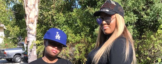 Blac Chyna in Robert-Kardashian-Kostüm für Halloween Blac Chyna in Robert-Kardashian-Kostüm für Halloween