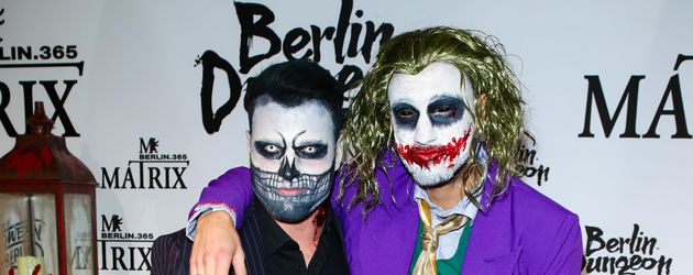 Rocco Stark und Marc Aurel Zeeb bei Natascha Ochsenknkechts Halloween-Party in Berlin Rocco Stark und Marc Aurel Zeeb bei Natascha Ochsenknkechts Halloween-Party in Berlin