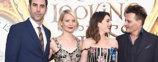 Johnny Depp, Anne Hathaway, Sacha Baron Cohen und Mia Wasikowska Johnny Depp, Anne Hathaway, Sacha Baron Cohen und Mia Wasikowska