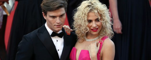 Model Oliver Cheshire und Sängerin Pixie Lott Model Oliver Cheshire und Sängerin Pixie Lott