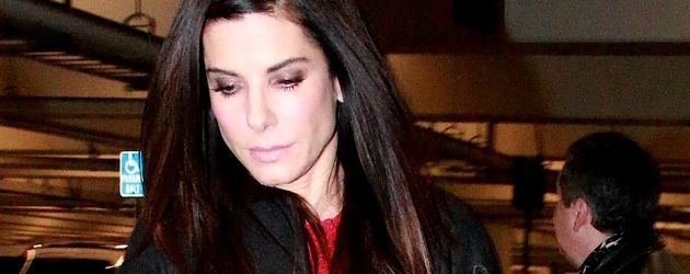 Sandra Bullock bei ihrer Ankunft zu den People's Choice Awards 2016 Sandra Bullock bei ihrer Ankunft zu den People's Choice Awards 2016