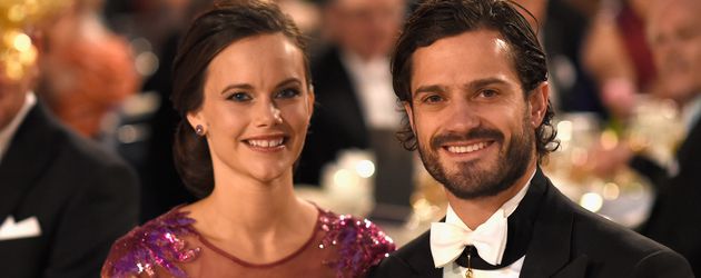 Sofia Hellqvist und Prinz Carl Philip bei der Nobelpreis-Verleihung im Dezember 2014 Sofia Hellqvist und Prinz Carl Philip bei der Nobelpreis-Verleihung im Dezember 2014