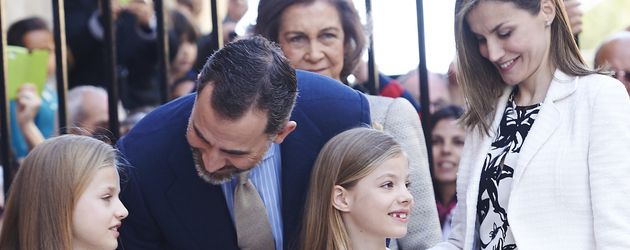 Prinzessin Letizia, Prinz Felipe von Spanien, Prinzessin Leonor von Spanien und Prinzessin Sofía von Prinzessin Letizia, Prinz Felipe von Spanien, Prinzessin Leonor von Spanien und Prinzessin Sofía von