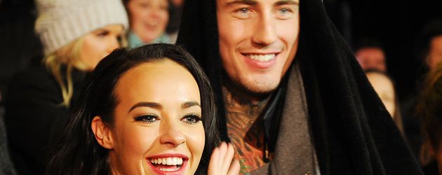 Stephanie Davis und Jeremy McConnell beim Finale von "Promi Big Brother" 2016 Stephanie Davis und Jeremy McConnell beim Finale von "Promi Big Brother" 2016