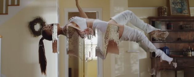 Szenen aus Musikvideos von Calvin Harris und Taylor Swift Szenen aus Musikvideos von Calvin Harris und Taylor Swift