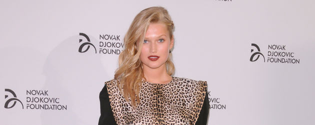 Toni Garrn Toni Garrn