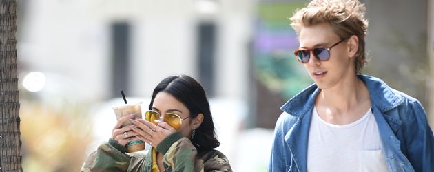 Vanessa Hudgens und Austin Butler unterwegs in L.A. Vanessa Hudgens und Austin Butler unterwegs in L.A.