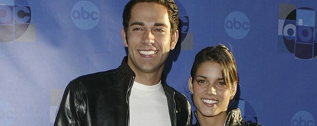 Zachary Levi und Missy Peregrym Zachary Levi und Missy Peregrym