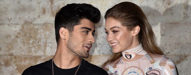 Zayn Malik und Gigi Hadid bei der Pariser Fashion Week Zayn Malik und Gigi Hadid bei der Pariser Fashion Week